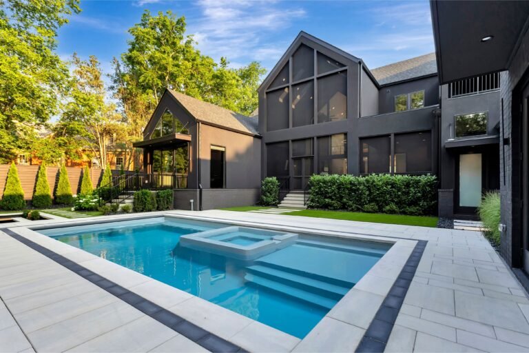 Custom pools and spas designed by Denali in Nashville, TN