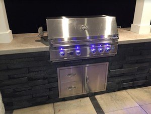 Outdoor kitchen Nashville stone design
