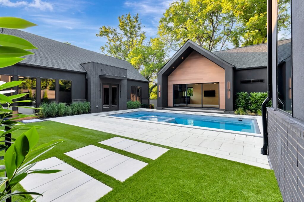 Luxury Pool Builder - Denali Pools & Outdoors